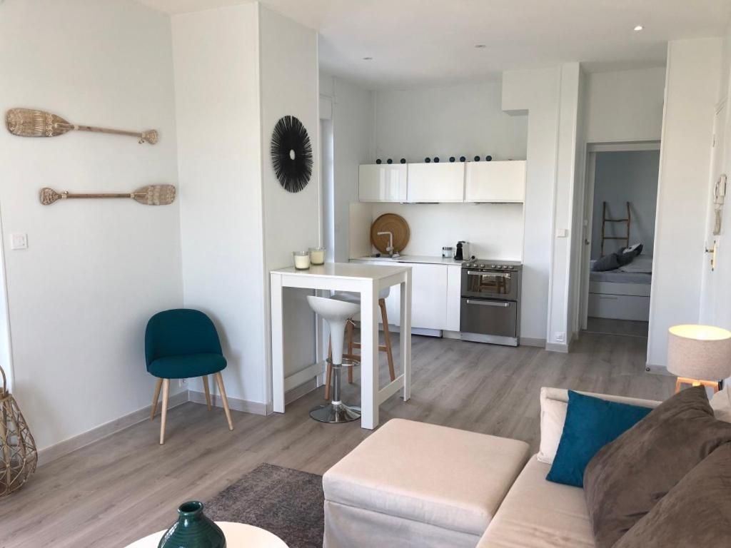 Appartement Avec Vue Mer A Pontaillac Royan Exteriör bild